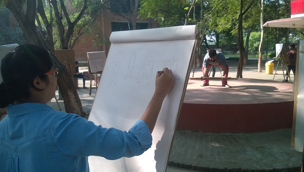 Different artists, different approaches to sketching.