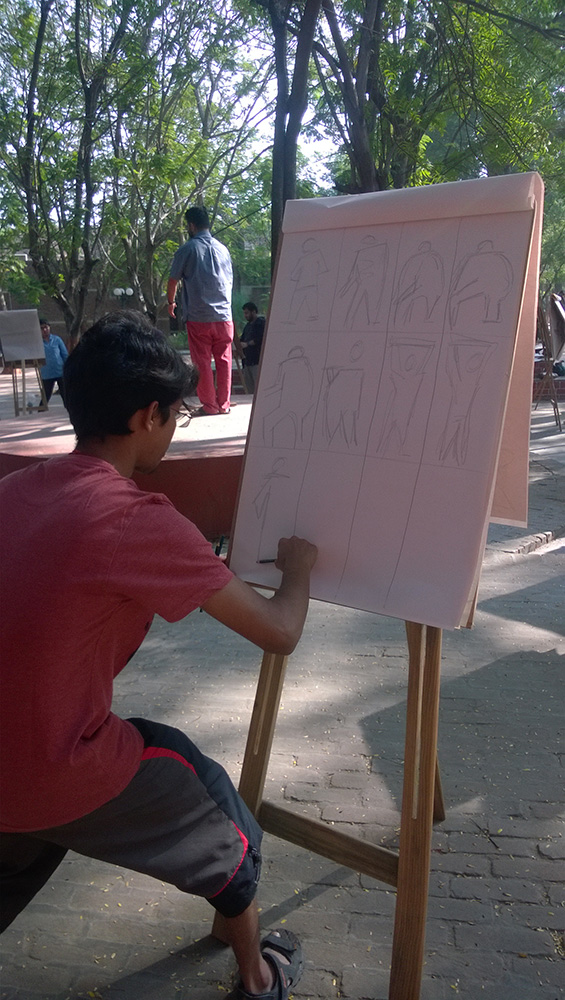 Different artists, different approaches to sketching.